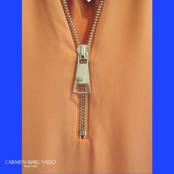 CARMEN MARC VALVO NEW SPICE FLOWER Feminine Latch Exposed Zip V-Neck Blouse M - Picture 8 of 12